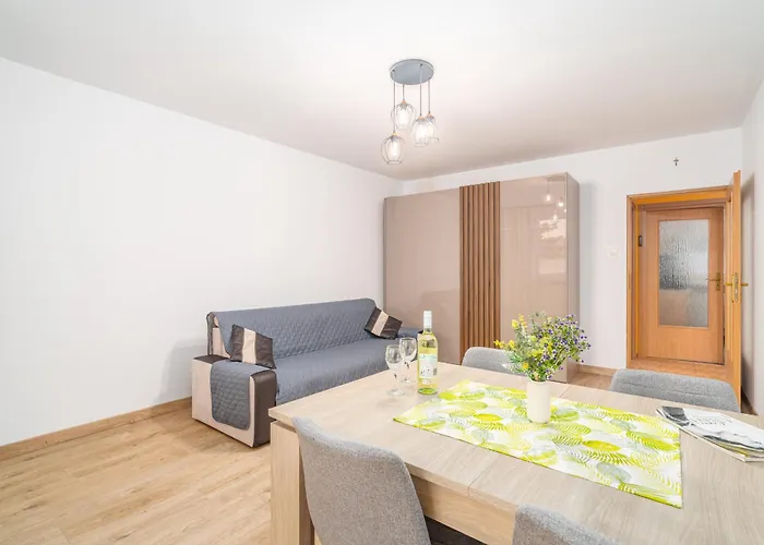 Huculska - Balcony, Workspace - By Rentujemy Krakow